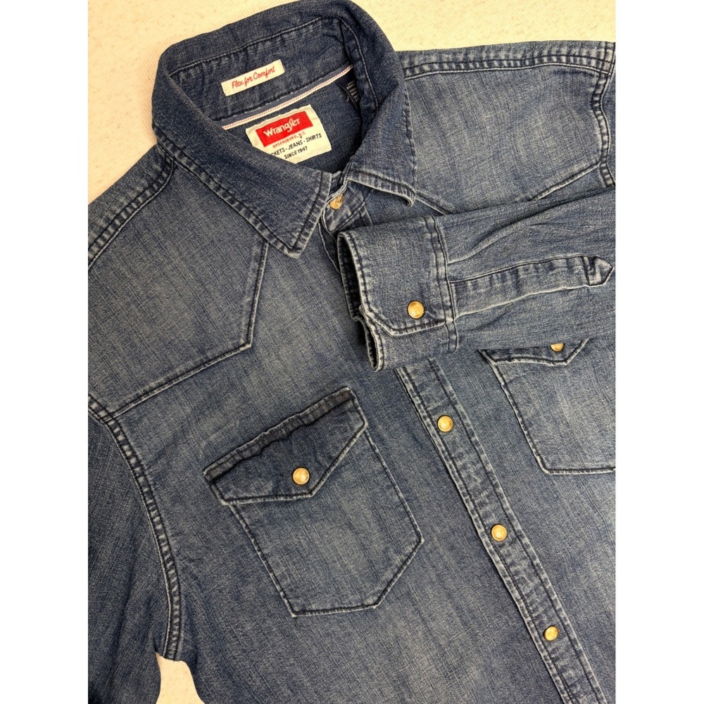 Wrangler Mens‎ Western Snap Denim Shirt Medium Blue Flex for Comfort Long Sleeve